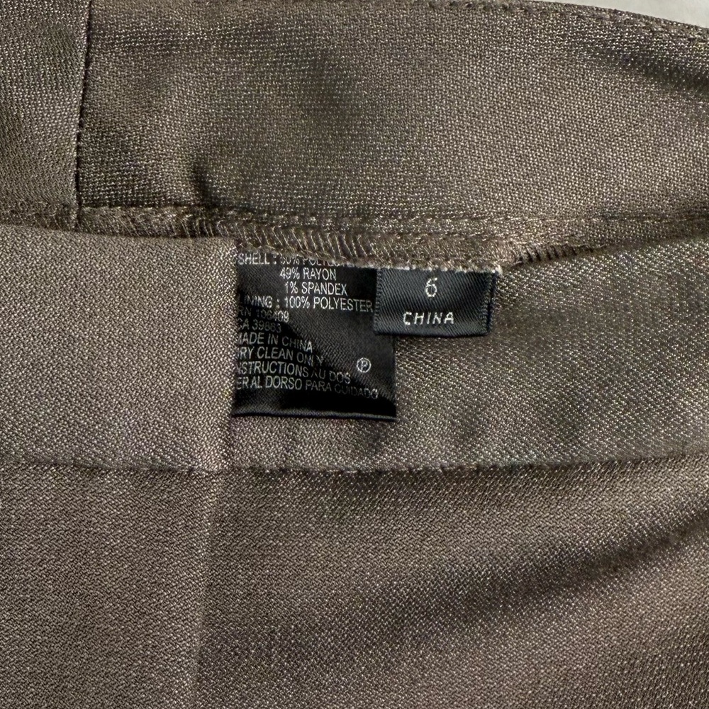 T Tahari Dark Brown Two-Piece Belted Blazer Suit - Picture 15 of 16